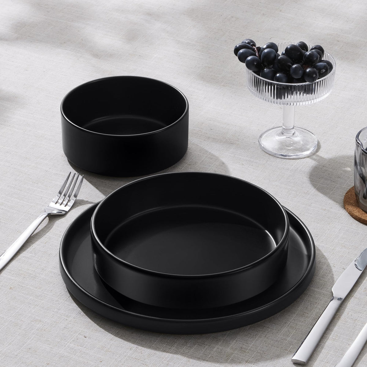 Black Ceramic Pasta Bowls Set of 4 E645240